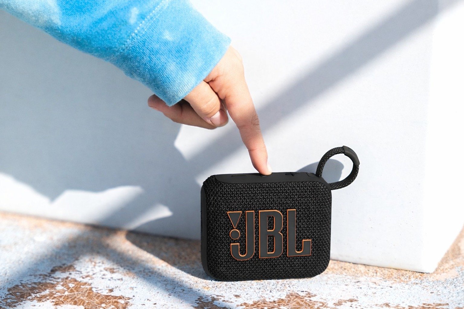 Caixa de Som JBL Go 4 Bluetooth à Prova D'água - Preta